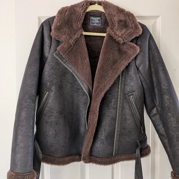 Sherpa lined jacket from Abercrombie - Picture 3 of 3